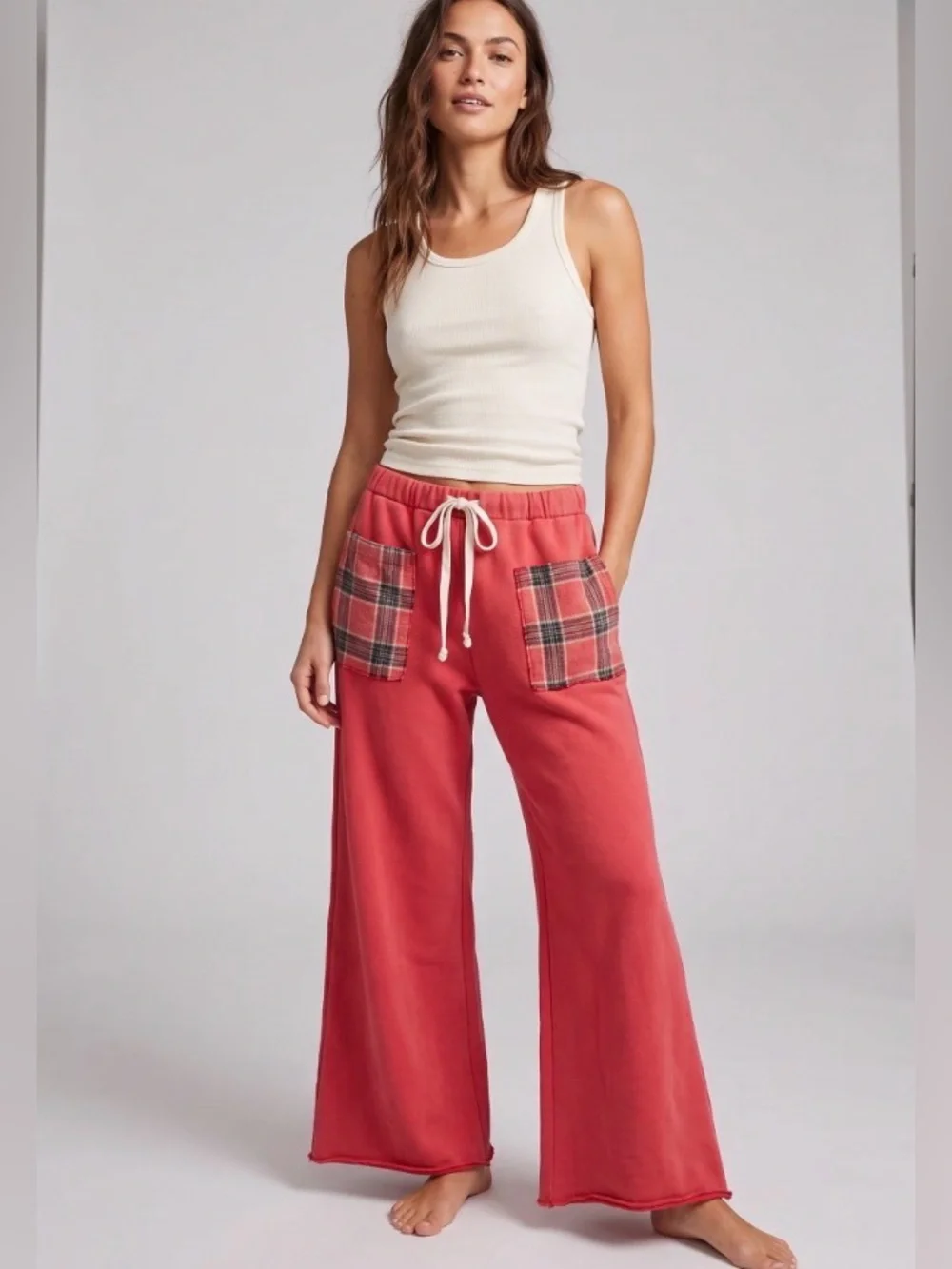 POL Wide-Leg Red Lounge Pants with Plaid Pockets - Picture 1 of 10
